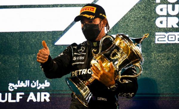 hamilton-victoria-barein-f1-2021