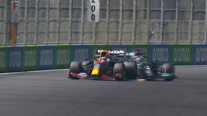 Hamilton-Verstappen-21